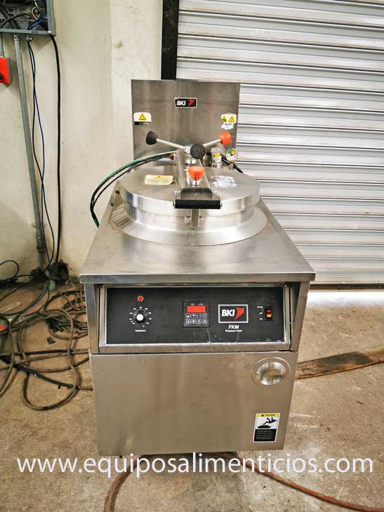 CGOLDENWALL Freidora de pollo a presión eléctrica comercial de acero  inoxidable de 2.4 KW 15 L, freidora de pollo a presión 110 V/220 V